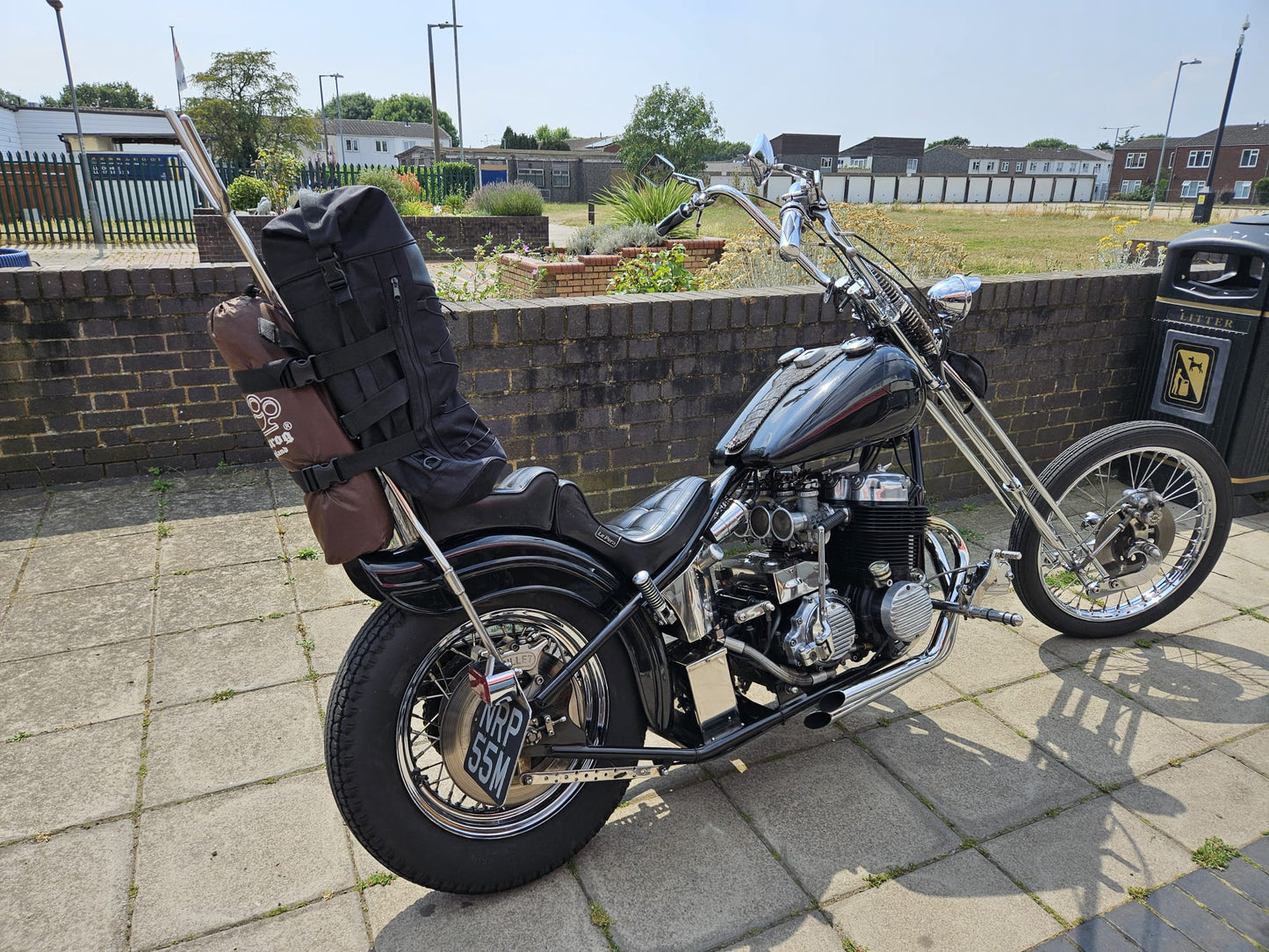 Svarog England Sissybar luggage bag olive and black for chopper / bobber