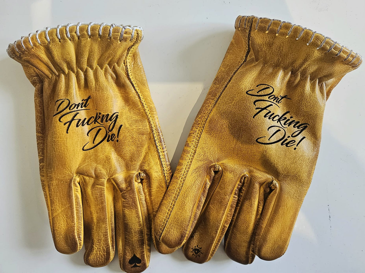 Leather Gloves "Don`t DIE"